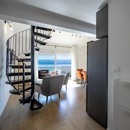 Apartman Rojo Lägenhet Omiš Exteriör bild